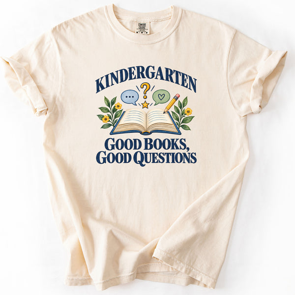 Kindergarten Good Books Good Questions Tee in Ivory